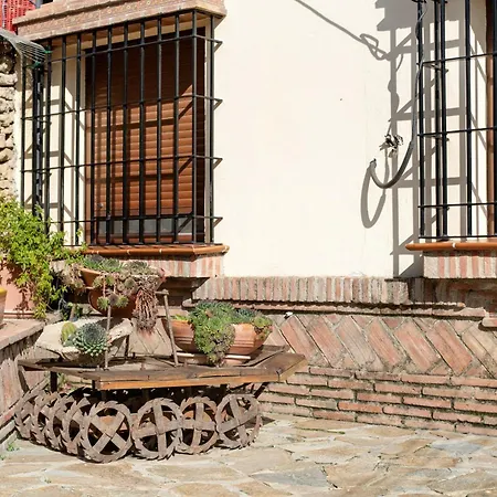 Casa Ayala *