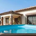 Casa Ayala *